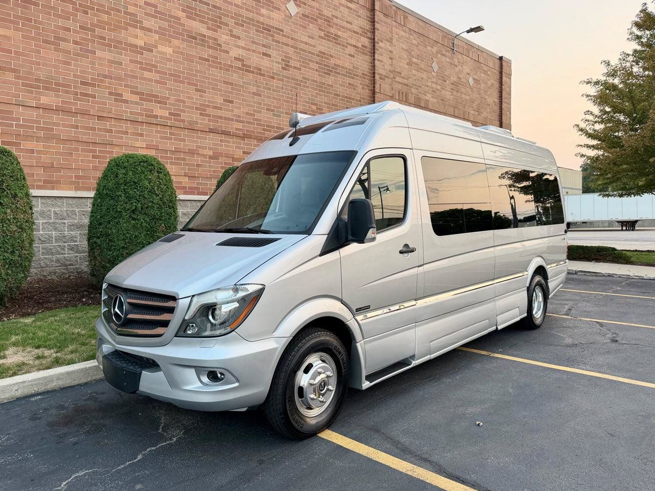 Used 2017 Mercedes-Benz Sprinter 3500 image 4