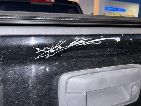 Used 2021 GMC Canyon Denali image 3