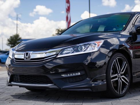 Used 2016 Honda Accord Sport image 7
