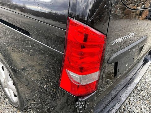 Used 2018 Mercedes-Benz Metris Passenger image 29