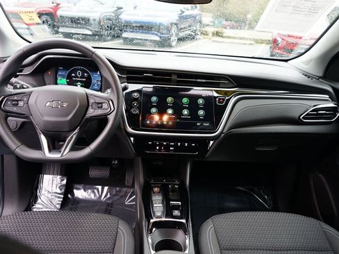 Used 2023 Chevrolet Bolt EUV LT image 18