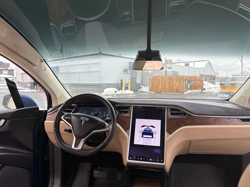 Used 2017 Tesla Model X 100D AWD/4WD image 19