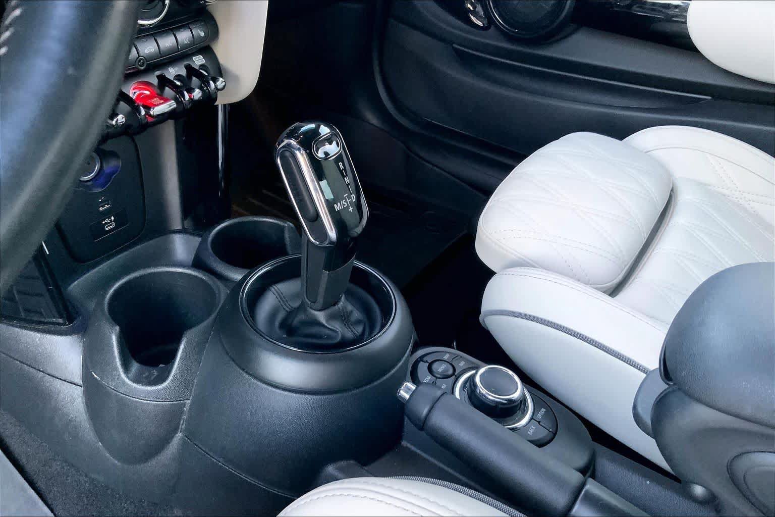 Used 2022 MINI Cooper S FWD image 13