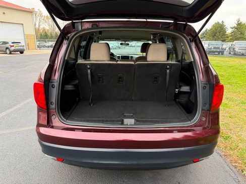 Used 2017 Honda Pilot EX image 3