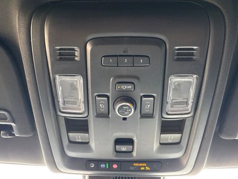 Used 2024 Chevrolet Suburban RST w/ Luxury Package AWD/4WD image 43