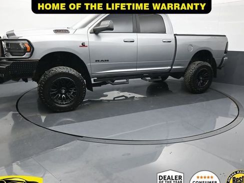 Used 2022 RAM 2500 Big Horn w/ Night Edition image 3