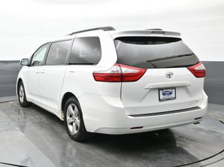 Used 2015 Toyota Sienna LE video 2
