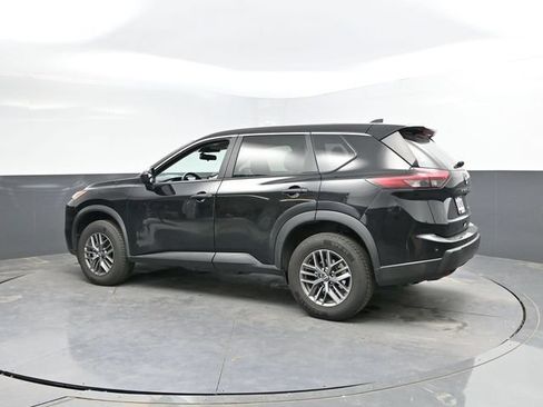 Used 2024 Nissan Rogue S AWD/4WD image 10