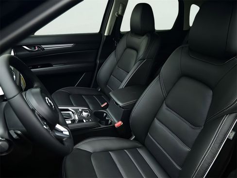 New 2025 MAZDA CX-5 AWD 2.5 S w/ Premium Plus Pkg image 4