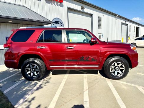 Used 2011 Toyota 4Runner Trail image 9