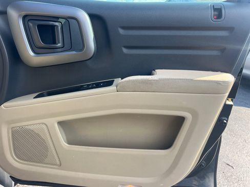 Used 2010 Honda Ridgeline RTL image 18
