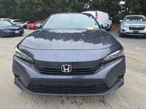 Certified 2024 Honda Civic EX image 3