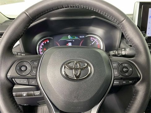 Used 2023 Toyota RAV4 XLE image 16