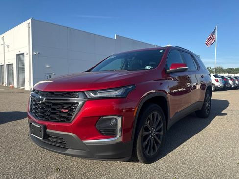Used 2023 Chevrolet Traverse RS AWD/4WD image 4