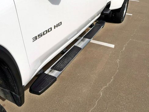 Used 2020 Chevrolet Silverado 3500 High Country image 12