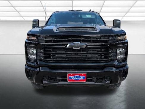 Used 2026 Chevrolet Silverado 2500 Custom w/ Custom Value Package image 23