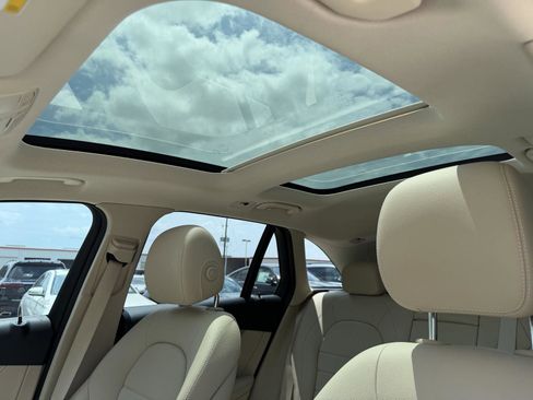 Used 2019 Mercedes-Benz GLC 300 image 15