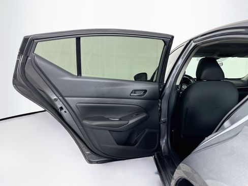 Used 2024 Nissan Altima 2.5 SV w/ SV Premium Package FWD image 27