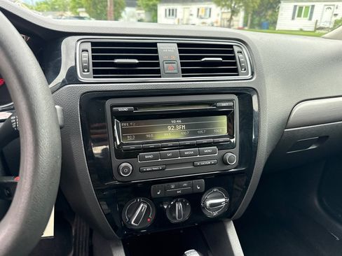 Used 2015 Volkswagen Jetta TDI S w/ Welcome Package FWD image 15