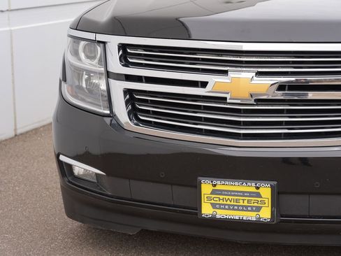 Used 2017 Chevrolet Suburban Premier AWD/4WD image 9
