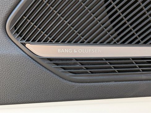 Used 2024 Audi A4 2.0T Premium Plus image 13