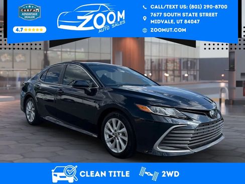 Used 2021 Toyota Camry LE w/ Carpet Mat Package (TMS) FWD image 1