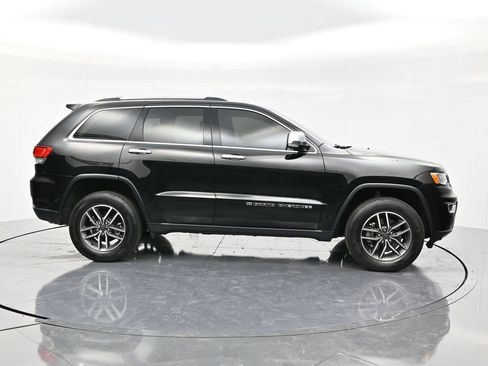 Used 2022 Jeep Grand Cherokee Limited image 4
