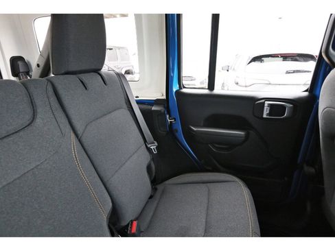 Used 2024 Jeep Wrangler Sport S image 15