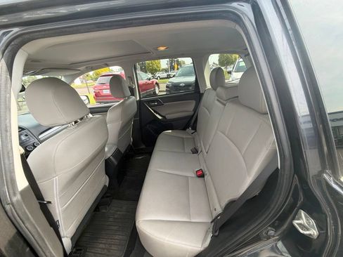 Used 2015 Subaru Forester 2.5i Limited w/ Popular Package #2 AWD/4WD image 9