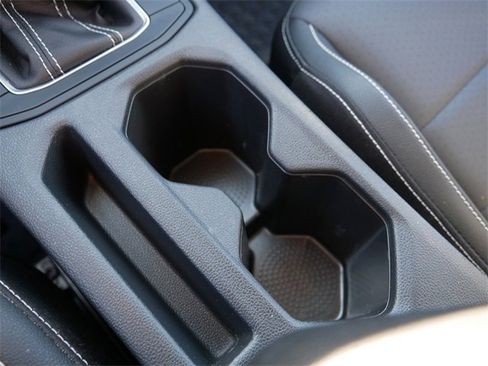 Certified 2024 Volkswagen Jetta SE image 34