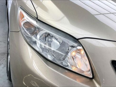 Used 2009 Toyota Corolla LE w/ All Weather Guard Pkg FWD image 25