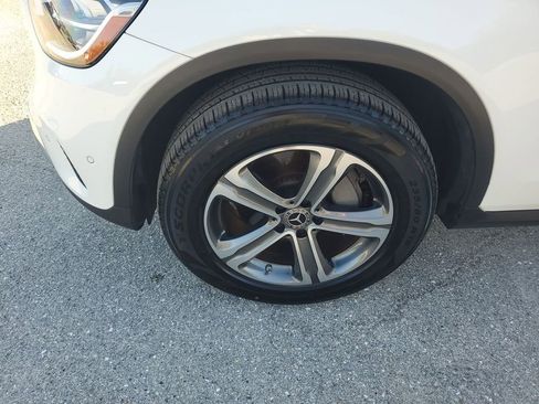 Used 2021 Mercedes-Benz GLC 300 image 18