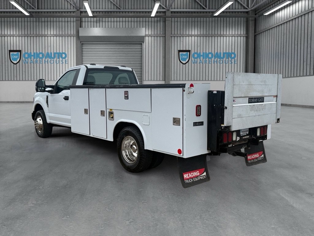Used 2022 Ford F350 XL w/ Power Equipment Group RWD image 6