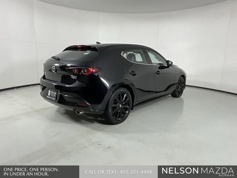 Used 2022 MAZDA MAZDA3 s image 7