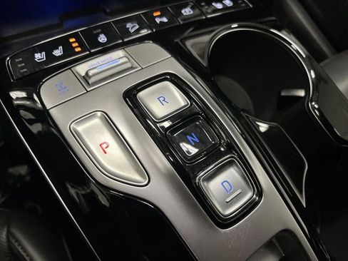 Used 2024 Hyundai Tucson Limited image 23