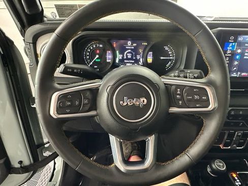 Certified 2024 Jeep Wrangler Unlimited Sahara w/ Safety Group AWD/4WD image 13