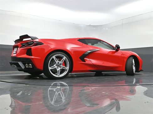 Used 2023 Chevrolet Corvette Stingray Coupe w/ Z51 Performance Package image 27