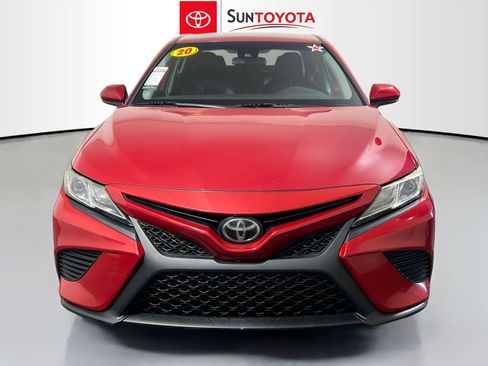 Used 2020 Toyota Camry SE image 6