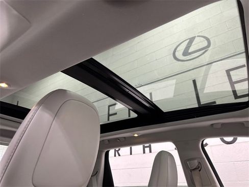 Used 2019 Jeep Cherokee Limited w/ Trailer Tow Group image 9