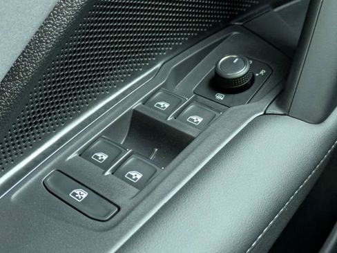 New 2026 Volkswagen Tiguan SE R-Line image 25