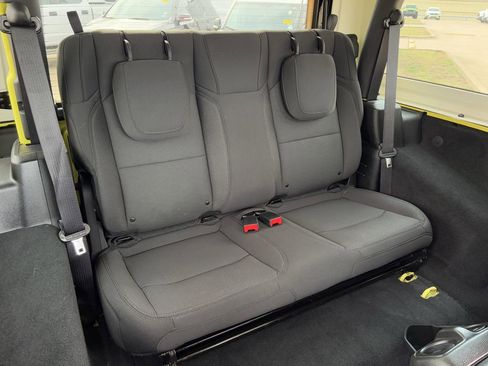 Used 2022 Jeep Wrangler Willys image 31