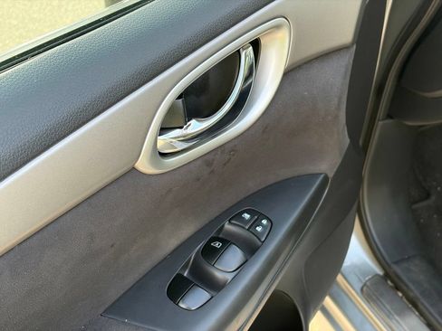 Used 2013 Nissan Sentra SV FWD image 12