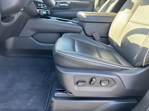 Certified 2025 Chevrolet Tahoe Premier image 10