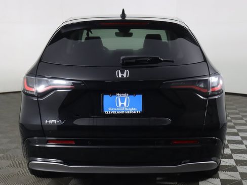 Used 2023 Honda HR-V EX-L image 12
