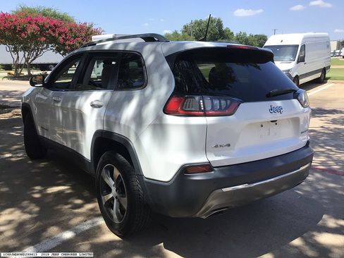 Used 2019 Jeep Cherokee Limited AWD/4WD image 5