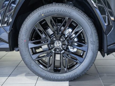 New 2026 Toyota RAV4 XSE AWD/4WD image 19