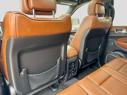 Used 2017 Jeep Grand Cherokee Summit w/ Platinum Series Group AWD/4WD image 22