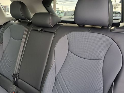 New 2026 Volkswagen Tiguan SE FWD image 27