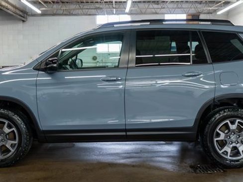 Used 2023 Honda Passport TrailSport image 9