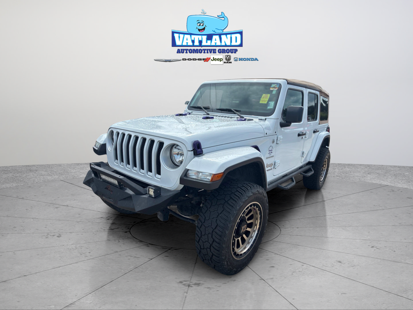Used 2021 Jeep Wrangler Unlimited Sahara AWD/4WD image 1